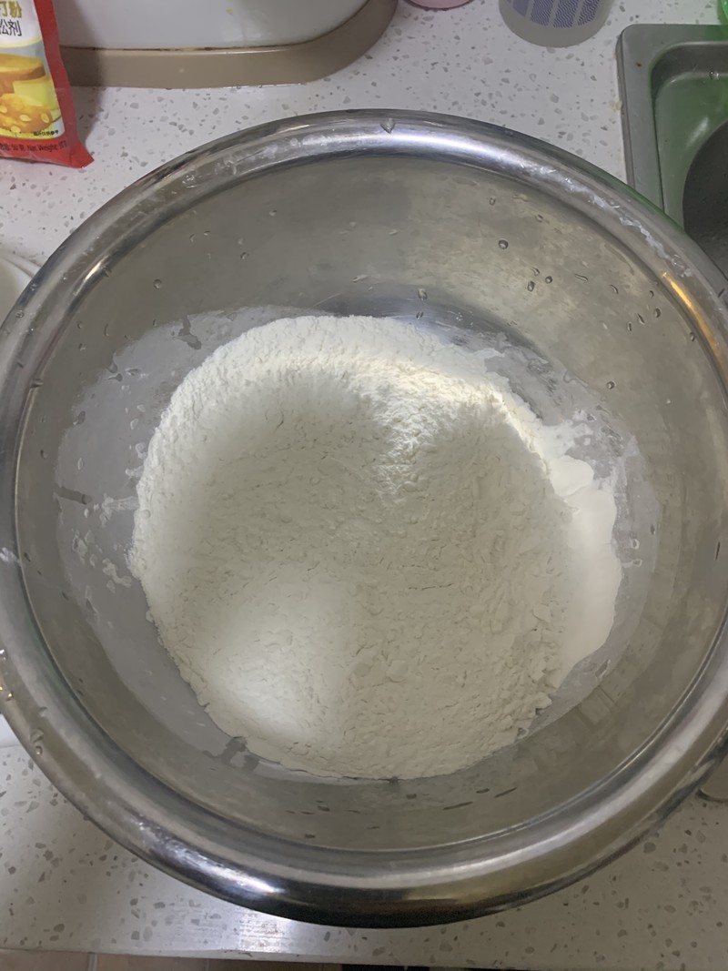 炸油饼的面怎么和最好（炸油饼的面怎么和才能外焦里嫩）