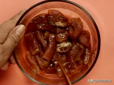 肉粽子的包法和做法视频(肉粽子怎么包法)