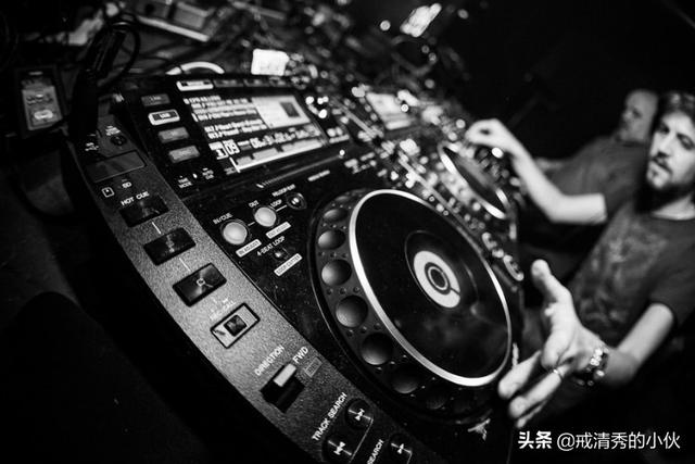 音乐dj舞曲流行歌曲大全（音乐dj舞曲流行歌曲大全视频）