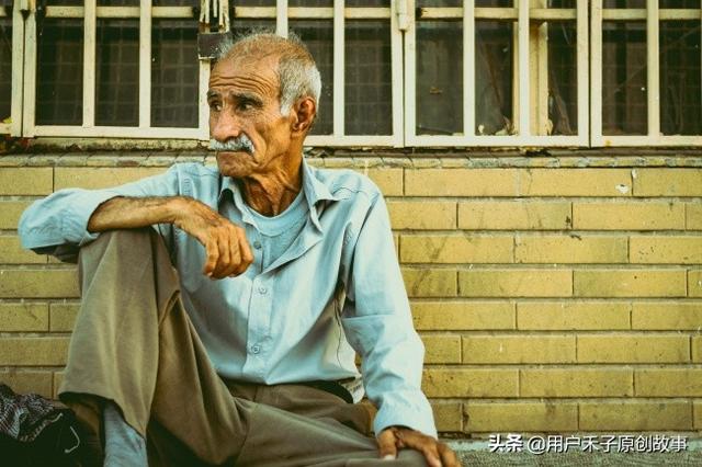 鬼故事农村老人讲故事（农村老人讲鬼故事有声小说）