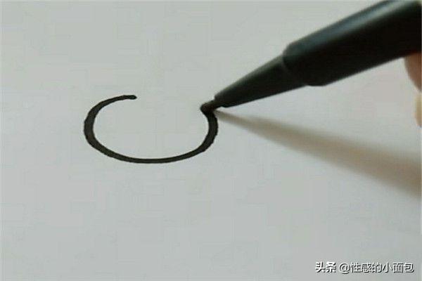 小白兔简笔画 儿童画（小白兔简笔画 儿童画图片）