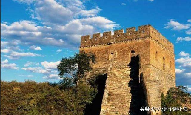 长城的传说故事简介冰道运石